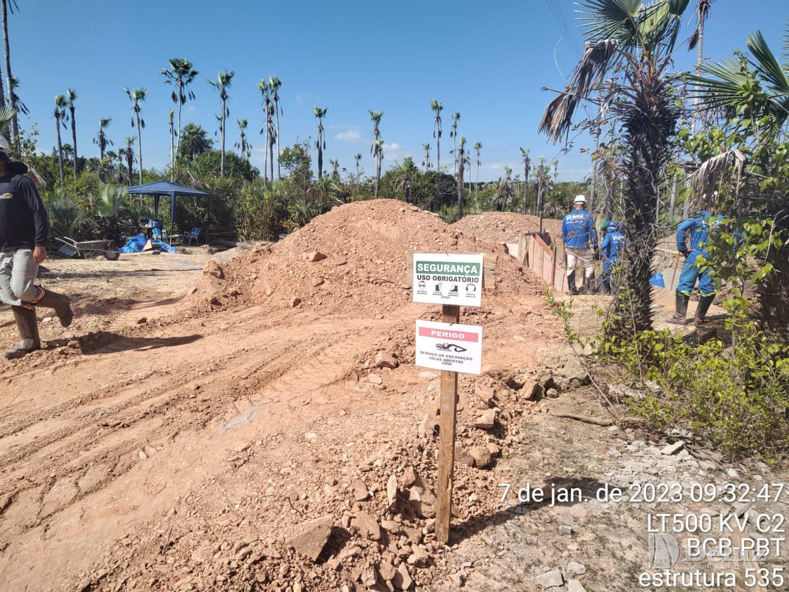 Ponto de travessia antes da obra, com a sinalização de segurança instalada