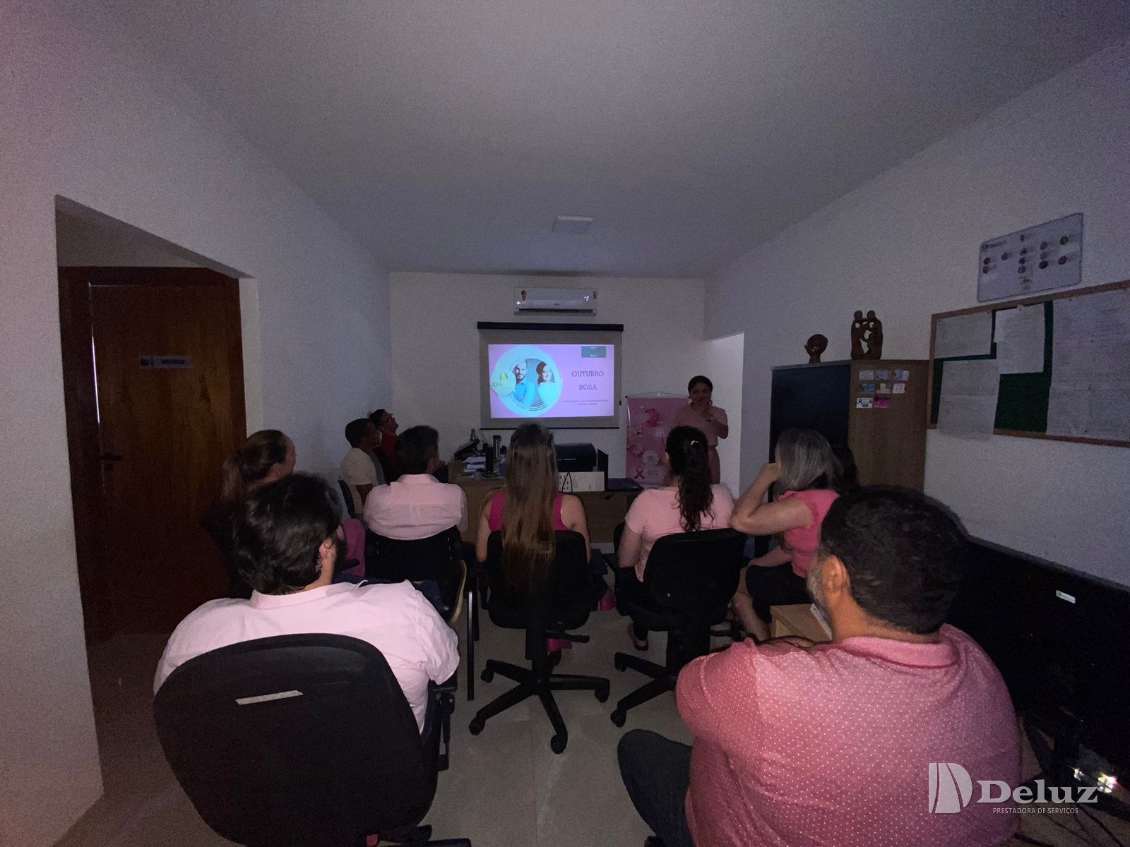 Palestra sobre prevenção e detecção precoce do câncer de mama